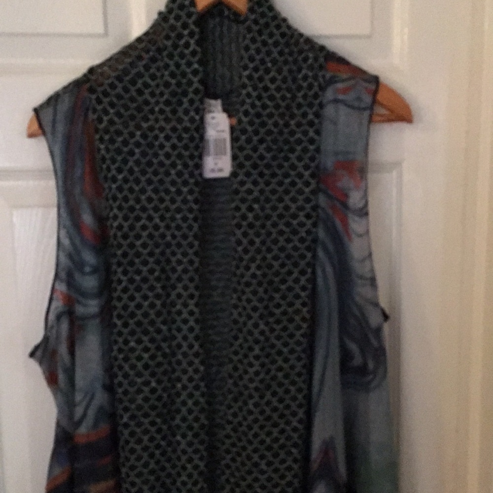 Sleeveless cardigan. Multi-colored with teals and blues. - Picture 3 of 11